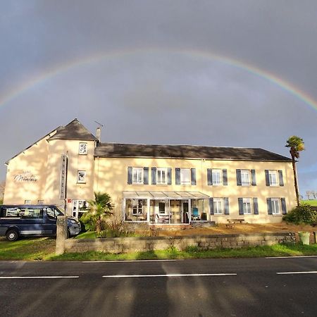 Hotel Les Montois Céaux Exteriör bild