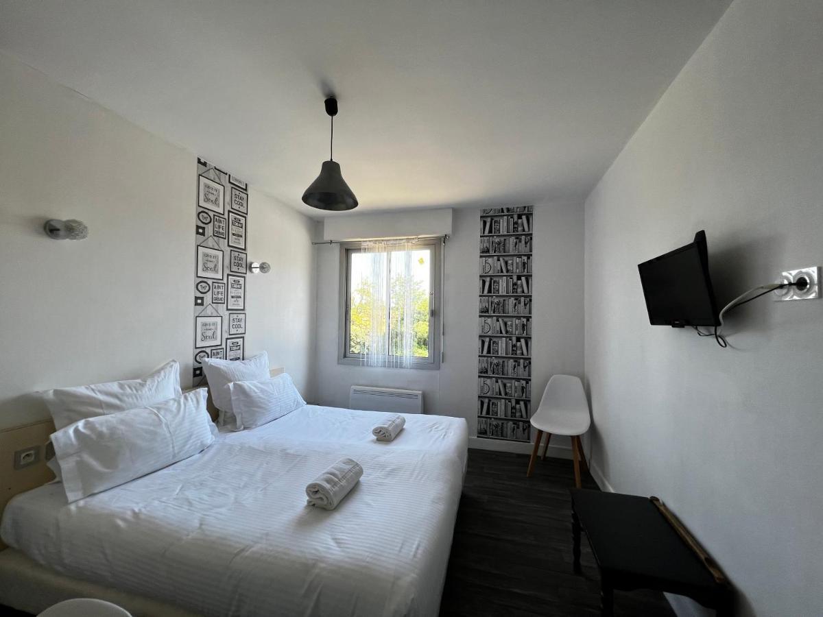 Hotel Les Montois Céaux Exteriör bild