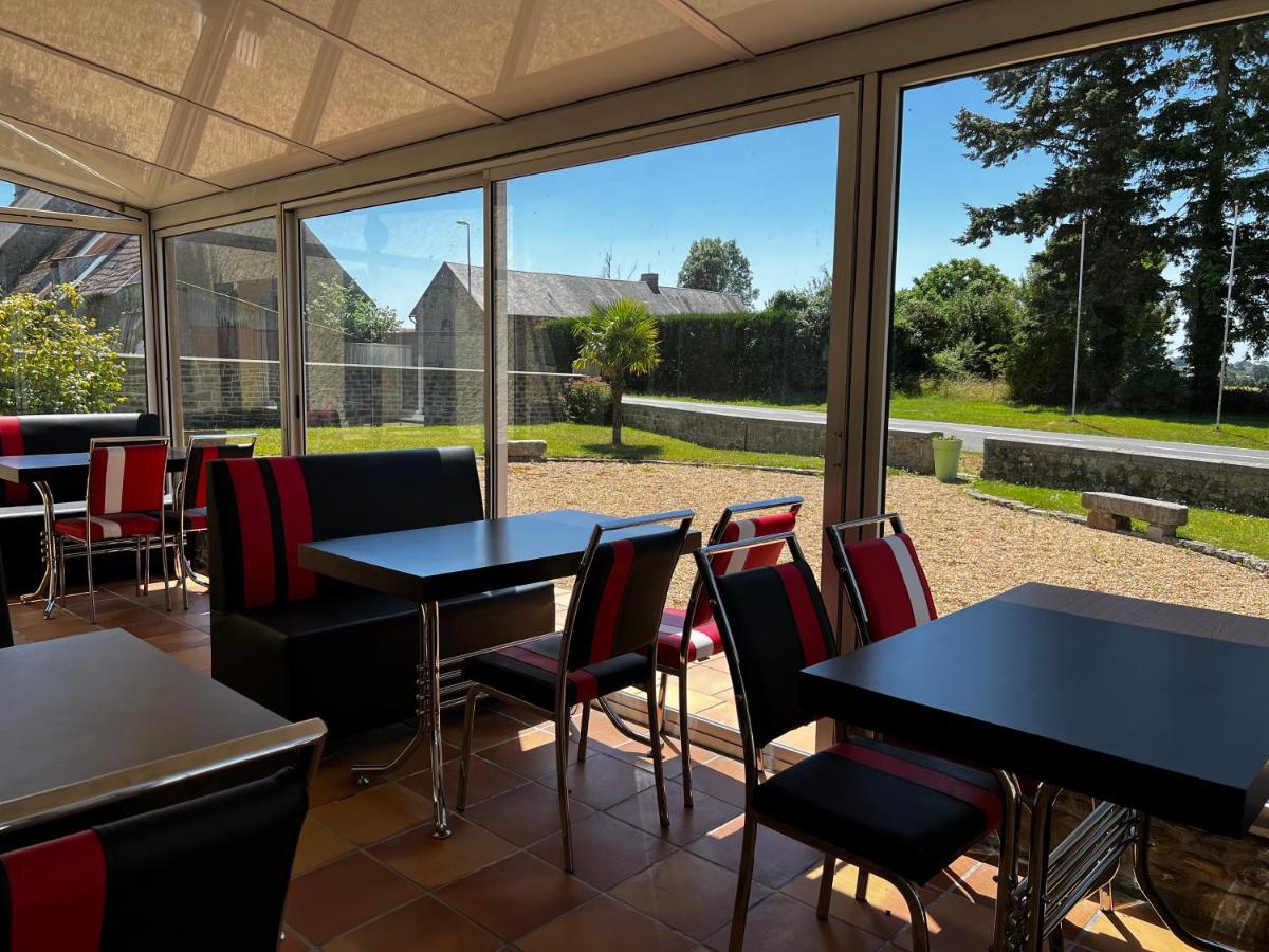 Hotel Les Montois Céaux Exteriör bild