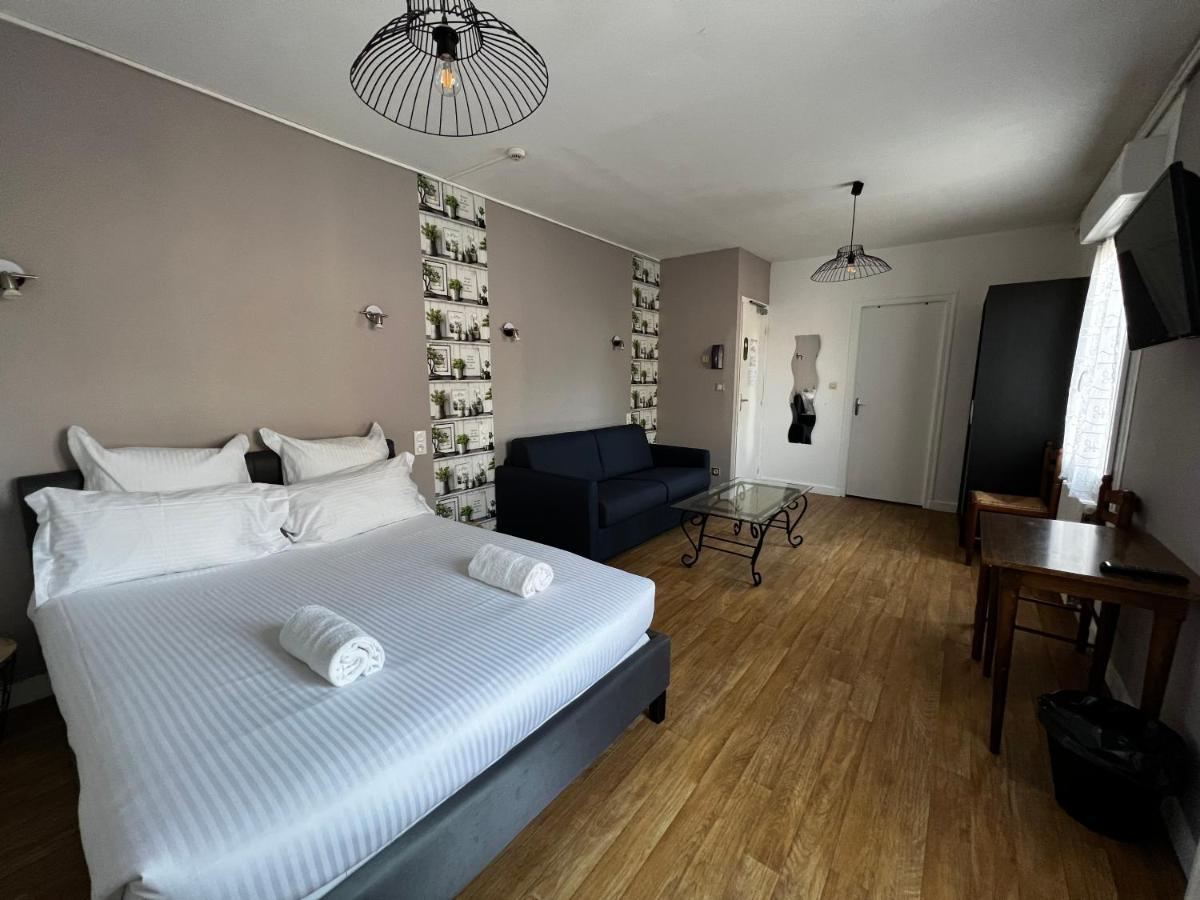 Hotel Les Montois Céaux Exteriör bild