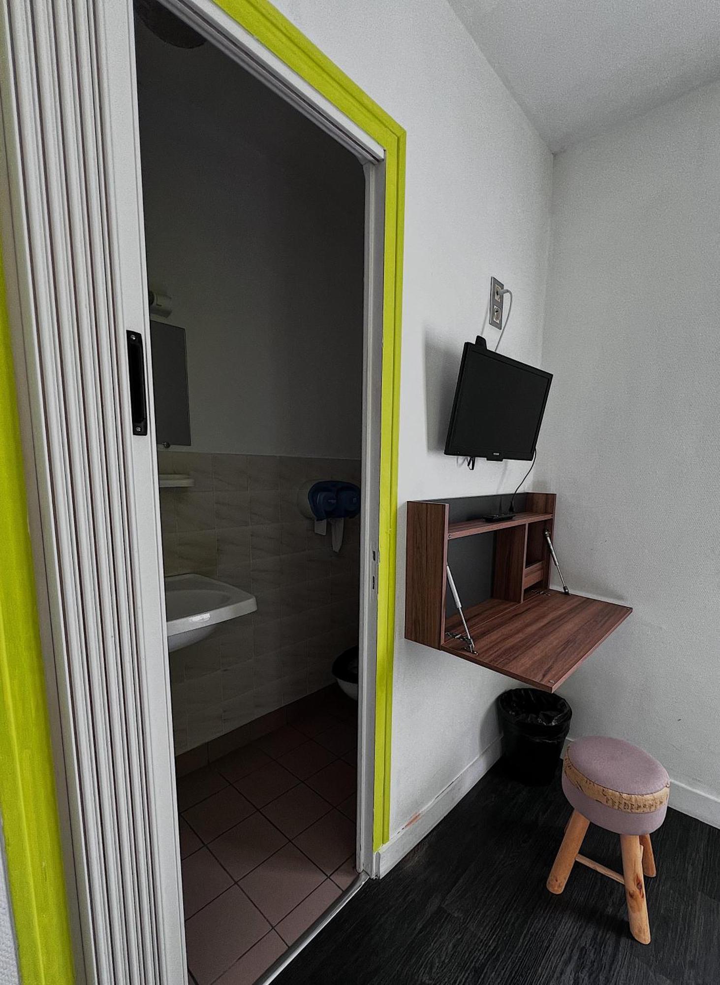 Hotel Les Montois Céaux Exteriör bild
